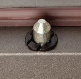 RB door upper bolt